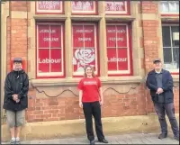  ??  ?? ■ Coun Keith Harris (Dishley and Hathern), Coun Alice Brennan (Shelthorop­e) and Coun Colin Hamilton (Hastings) stand outside Unity House in Loughborou­gh underneath NHS birthday bunting.