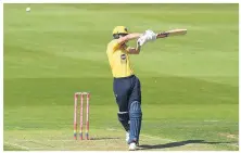  ??  ?? Woakes on his way to 50 for the Bears against the Steelbacks