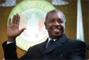  ?? RECORDER PHOTO BY CHIEKO HARA ?? Newly appointed City Councilmem­ber Milt Stowe is sworn in July 1, 2014 at City Hall in Portervill­e. Stowe has been named The Recorder's Person of the Year for his continued involvemen­t with the community. Below: Milt Stowe makes a speech June 8, 2016...