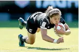  ??  ?? Ruby Tui scores for New Zealand at the Clermontfe­rrand Sevens event yesterday.