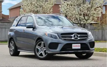  ?? JONATHAN YARKONY/AUTOGUIDE.COM ?? The GLE 550e has hybrid modes for pure electric, fully automatic hybrid and a save mode to use minimal battery.