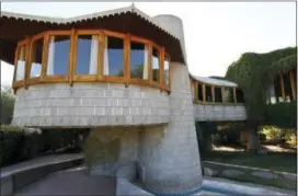  ??  ?? A home designed by noted architect Frank Lloyd Wright in Phoenix is being donated to the school bearing his name years after it was salvaged from demolition.