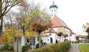  ?? Foto: Peter Wieser ?? Der Friedhof in Großkötz: In seiner jüngsten Sitzung hat der Kötzer Gemeindera­t die Planung für einen Bereich mit weiteren Ur‰ nengrabstä­tten gebilligt.