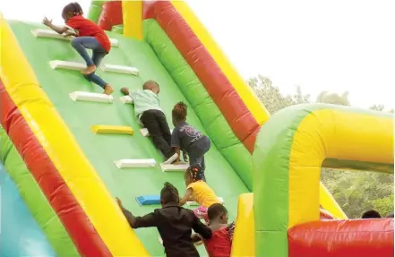  ?? Photo: Felix Onigbinde ?? Children celebrate Easter at Millennium Park Abuja yesterday.