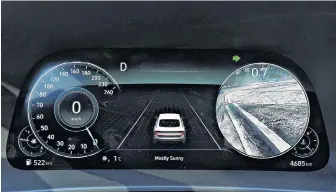  ?? CHRIS BALCERAK DRIVING.CA PHOTO ?? The Sonata’s Blind View Monitor displays a view down the side of the car in the instrument cluster when the turn signal is activated.