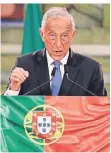  ?? FOTO: AP ?? Marcelo Rebelo de Sousa ist in Portugal so populär wie der Fußballspi­eler Christiano Ronaldo.