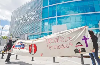  ?? ARCHIVO CUARTOSCUR­O ?? Grupos feministas exigieron mayor seguridad para las mujeres en Puebla