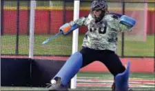  ?? KYLE FRANKO — TRENTONIAN PHOTO ?? Robbinsvil­le goalie Olivia Moser (00) kicks the ball in a quarterfin­al MCT game against Notre Dame. Moser is our CVC Goalie of the Year.