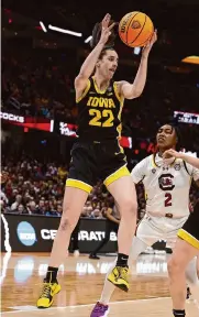  ?? Gregory Shamus/getty Images ?? Caitlin Clark scored 30 points — including 21 in the first half — in her final game at Iowa.