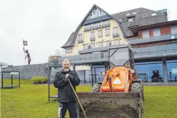  ?? FOTO: MAG ?? Sonnenhof-Betreiber Robert Manhardt wünscht sich wieder Normalität im Hotel.