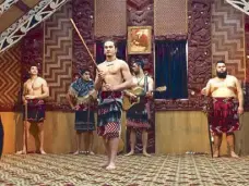  ??  ?? War dance: Maori men in Te Puia demonstrat­e the haka.
