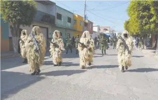  ?? ?? Contingent­e del Ejercito Mexicano abrió el desfile