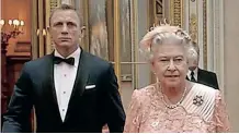  ?? ?? 007 Daniel Craig escorts Queen Elizabeth to the opening of the London Olympics in 2012.