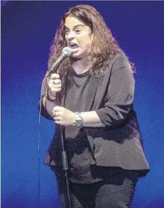  ?? DAVE SIDAWAY ?? Over the past two decades, comic Jessica Kirson has been hitting the stage 10 to 15 times a week. “I have a master’s in social work, and now I’m working as a travelling clown,” Kirson says.