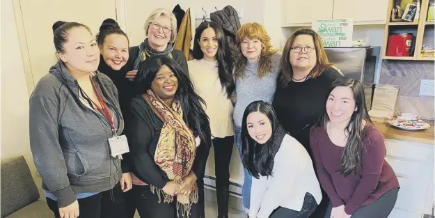  ??  ?? 0 The Duchess of Sussex, visits Downtown Eastside Women’s Centre to discuss issues that affect women in Vancouver