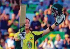  ?? AFP ?? Australia’s Steve Smith acknowledg­es the crowd after scoring a century during the third ODI against Pakistan.