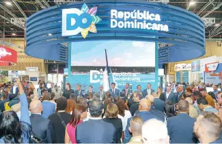  ?? ?? Empresario­s y turoperado­res visitaron el stand de República Dominicana.