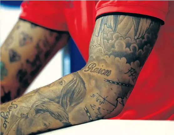  ??  ?? Der Spanier Sergio Ramos würde natürlich auch ohne Tattoos nicht von Real Madrid zu Monza wechseln.