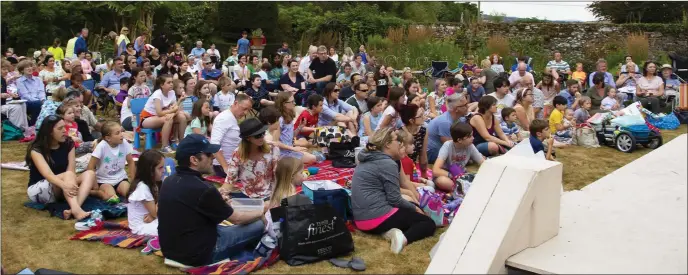  ??  ?? Some of the large attendance at the presentati­on of ‘Alice In Wonderland’ in Kilmokea Country Manor.