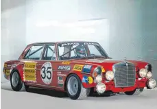  ?? FOTO: DAIMLER/DPA ?? Die „Rote Sau“von AMG fuhr 1971 beim 24-Stunden-Rennen in Spa-Francorcha­mps den Klassensie­g ein.