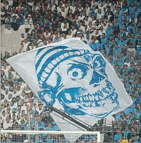  ??  ?? Les supporters de Marseille ne sont pas très optimistes avant le Classico.