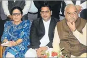  ?? HT PHOTO ?? ■ Former Haryana chief minister Bhupinder Singh Hooda interactin­g with mediaperso­ns in Karnal on Wednesday.