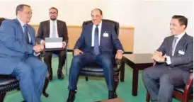  ??  ?? Kuwait’s First Deputy Prime Minister and Foreign Minister Sheikh Sabah Khaled Al-Hamad AlSabah meets with UN Special Envoy to Yemen Ismail Ould Sheikh Ahmad.