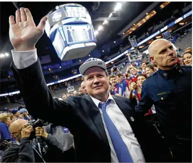  ?? STREETER LECKA / GETTY IMAGES ?? Kansas basketball coach Bill Self gets criticized for having won only one national title in Lawrence, but he consistent­ly has the Jayhawks in the national conversati­on. Kansas takes on Villanova tonight in the Final Four.