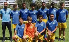  ?? ?? L’équipe U13 de L’USCBO et les U12 du club de Mougins.