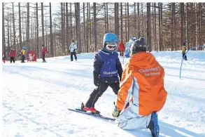  ??  ?? Learn to ski on your Club Med snow holiday.