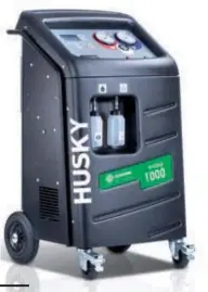  ??  ?? Estación Husky 1000 de Hella para el nuevo refrigeran­te R1234yf.