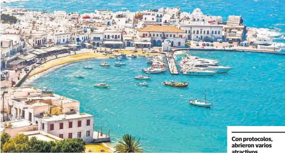  ??  ?? LAS ISLAS de Grecia asoman como una alternativ­a muy interesant­e para los turistas europeos este verano.