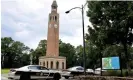  ?? Photograph: Hannah Schoenbaum/AP ?? Law enforcemen­t respond to the University of North Carolina at Chapel Hill campus in Chapel Hill after the university lockdown.