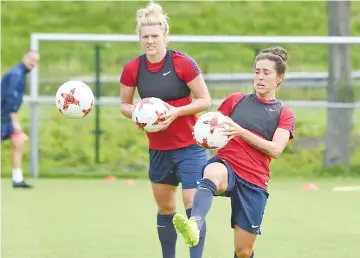  ??  ?? England’s midfielder­s Millie Bright (L) and Fara Williams take part in a training session in Utrecht during the UEFA Women’s Euro 2017 football tournament. - AFP photo