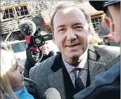  ??  ?? Kevin Spacey, a su llegada al tribunal de Nantucket