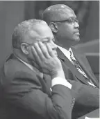  ?? SARAH WARNOCK/ USA TODAY NETWORK ?? Curtis Flowers, right, sits with his counsel, Henderson Hill, at a bond hearing at Montgomery County Courthouse on Monday.