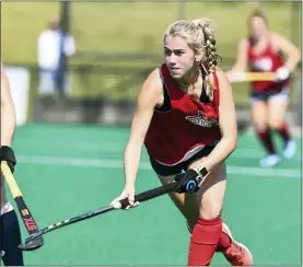  ?? COURTESY MARK PALCZEWSKI - USA FIELD HOCKEY ?? Schwenksvi­lle native Ashley Sessa plays during the USA Field Hockey Young Women’s National Championsh­ip in Virginia Beach, Va. last week.