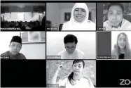  ?? ADI WJAYA/JAWA POS ?? ADU GAGASAN: Suasana debat kandidat secara online yang diadakan DPD PSI Surabaya kemarin. Para kandidat berdiskusi dan berdebat tentang berbagai persoalan di Kota Surabaya.