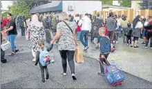  ??  ?? Alors que le Tarn-et-garonne comme une majorité des communes devraient repasser l’an prochain aux quatre jours...