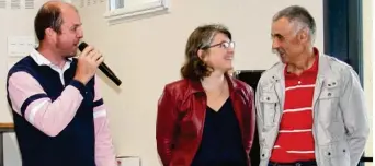  ??  ?? Thierry Anglade et Céline Charriaud ont félicité Serge Brugès pour son charisme.