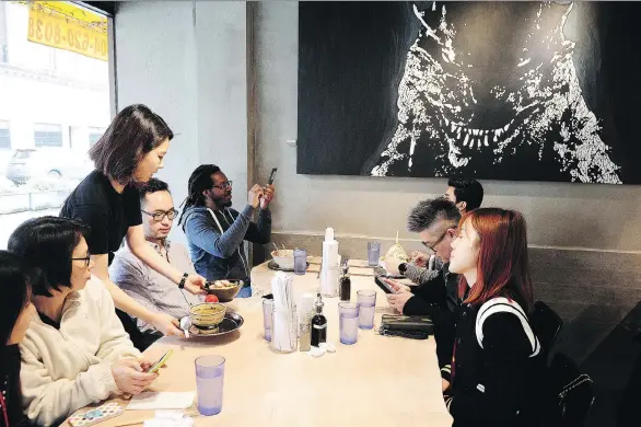  ?? PHOTOS: NICK PROCAYLO ?? Lunchtime service is busy at Ramen Gojiro on Dunsmuir Street in Vancouver. This is assertive, in-your-face Jiro-style ramen, writes Mia Stainsby.