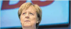  ?? FOTO: DPA ?? Im Wahlkampfm­odus: Angela Merkel trat in dieser Woche in Hessen auf – auch, um eine Landtagswa­hl-Schlappe der CDU abzuwenden.