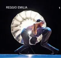  ??  ?? 1| Una coreografi­a di Philippe Kratz, star di Aterballet­to. 2| Una creazione di Caffè Arti e Mestieri.
3| Il b&b Sottotetto.