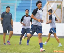  ?? ?? Solvencia. Walter Pineda dijo que hay que estar sólidos en defensa.