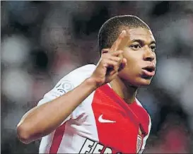  ?? FOTO: EFE ?? Mbappé, una joven promesa muy cotizada Juve y Madrid, entre otros, supirán por él