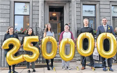  ?? ?? Amazing Claire Mackie and Christine Devlin from Marie Curie, Shanna Mcdiarmid and Martin Longridge from Scullion LAW, Nigel Gorvett from Marie Curie and Nicholas Scullion