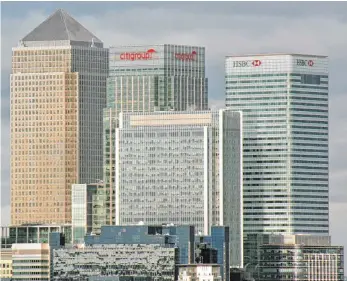  ?? FOTO: MAKARTSEV ?? Bankentürm­e der Docklands: In der Brexit-Debatte zählt die Meinung der City of London sehr viel.