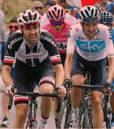  ?? AFP ?? Tom Dumoulin all’attacco nel finale con Chris Froome in scia