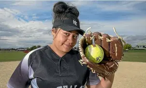  ?? MURRAY WILSON/ STUFF ?? Manawatu¯ ’s Tatiana Katu is in the New Zealand Internatio­nal Softball Academy under-14 softball team.