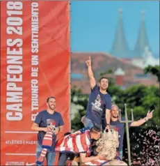  ?? ?? Godín, Torres, Gabi y Koke en Neptuno, 2018.